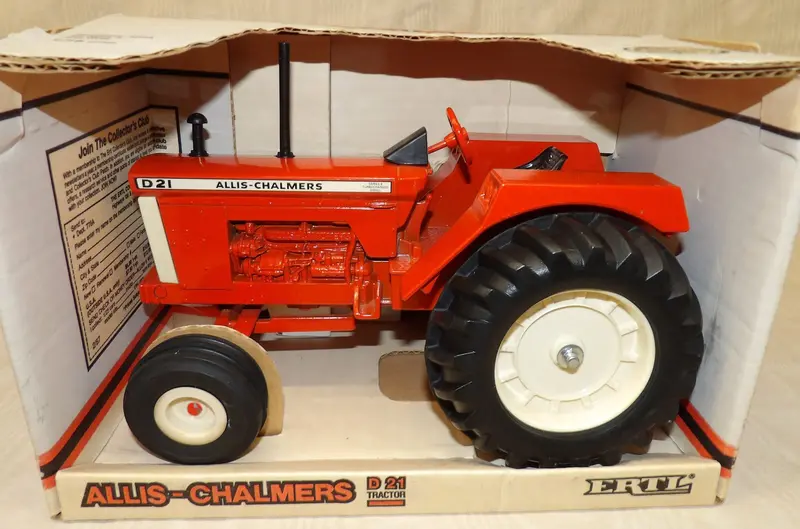 1/16 Allis-Chalmers D-21 Series III Turbo Diesel Tractor – Detailed Scale Replica