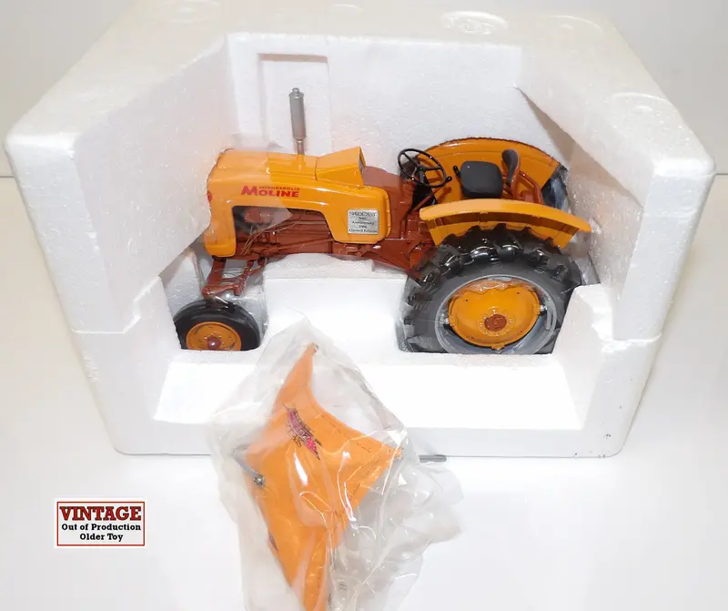 1/16 Scale Minneapolis-Moline 4-Star Super Gas Tractor with Umbrella – SpecCast 20th Anniversary Edition #SCT306