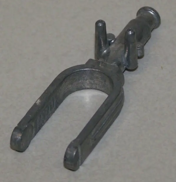 1/16 Scale Unpainted Single Front Wheel Post #10-090