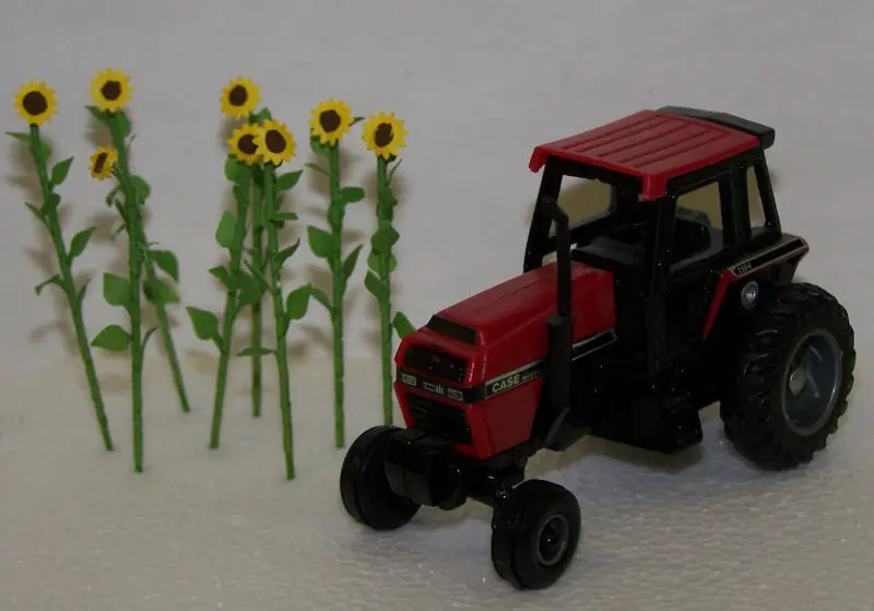 1/48 Scale Sunflower Model Kit #95524
