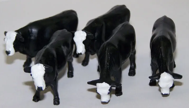 1/64 Black Baldy Steer Figure – Realistic Cattle Model in Amber Gold (#FCA205)