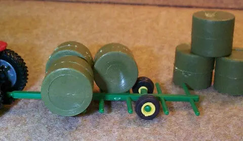 1/64 Green Bale Transport Trailer Loaded with Hay Bales (#HT7101)