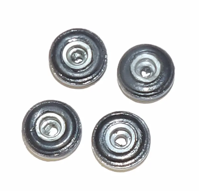 1/64 Plastic Front Wheels with Gray Rims – 1/2″ x 3/16″