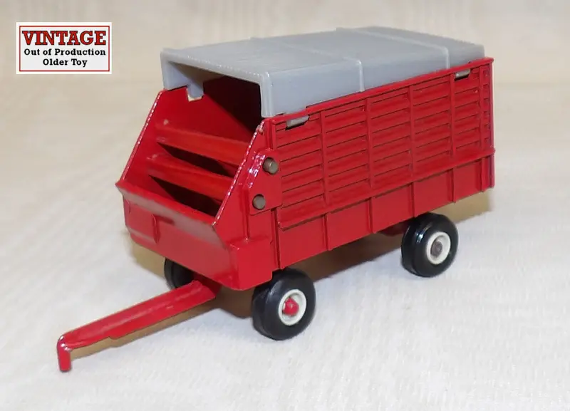 1/64 Red Forage Wagon Model #1999B – Unboxed, Sold As-Is