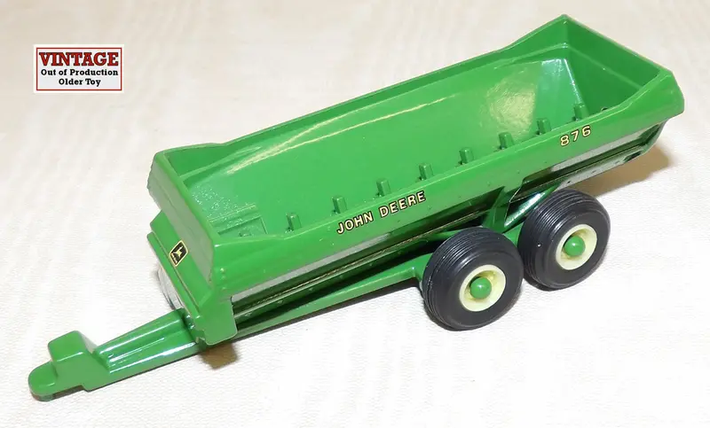 1/64 Scale John Deere 876 V-Tank Slurry Spreader – No Packaging, As-Is