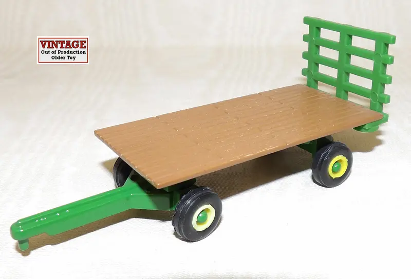 1/64 Scale John Deere Hay Wagon – No Box, As-Is