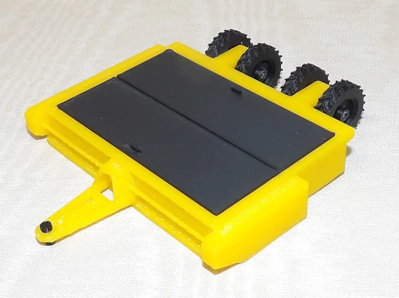 1/64 Yellow Sugar Beet Defoliator/Topper – Detailed Farm Equipment Miniature (#CB1700)