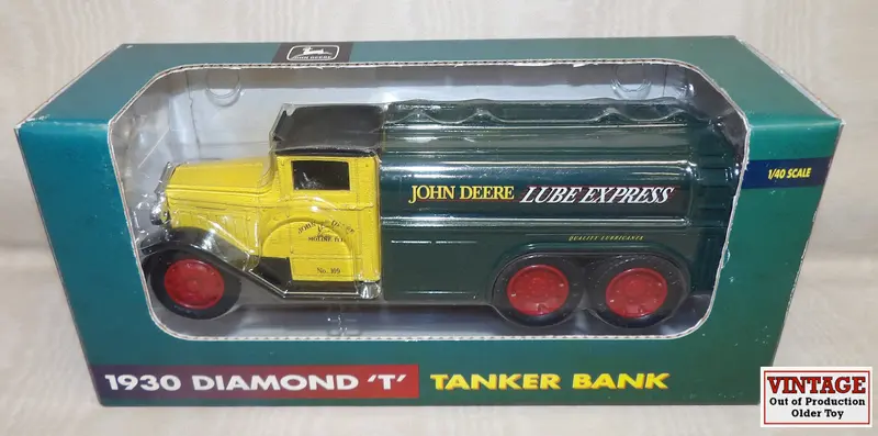 1:40 John Deere 1930 Diamond T Tanker Coin Bank – Vintage-Inspired Collectible