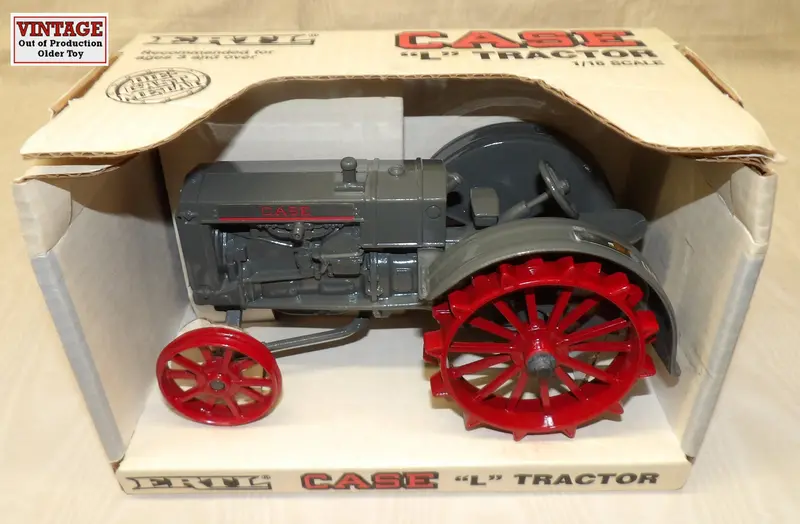 450DO 1/16 Scale Case L-Series Tractor Featuring Steel Wheels