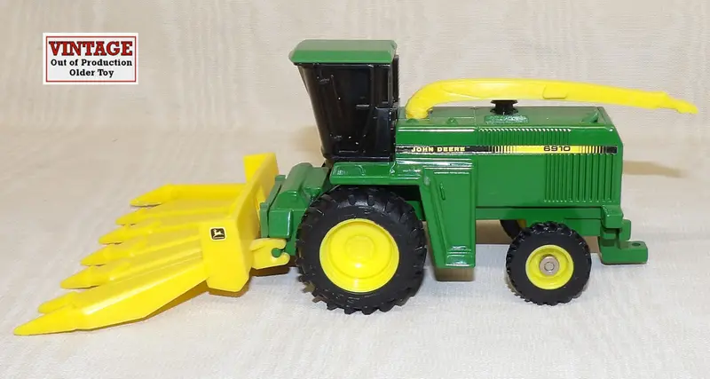 #5658 1/64 John Deere 6910 Forage Harvester – Unboxed, Sold As-Is