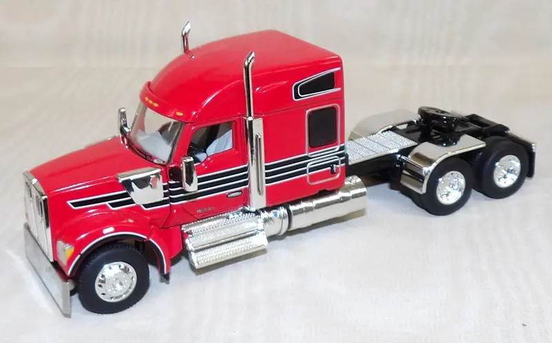#621761 Kenworth W990 Sleeper Cab – Red & Black with 76″ Mid-Roof, 1:64 Scale (No Box)
