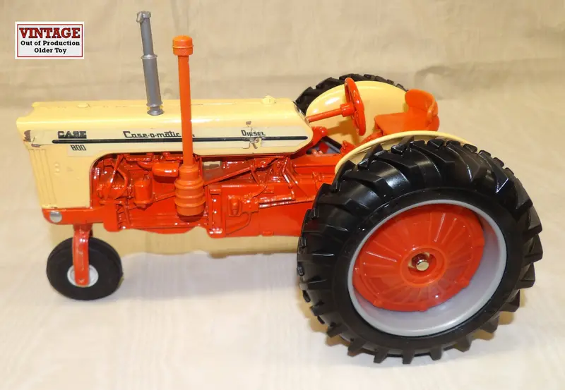 693CU-3 1/16 Scale Custom Case 800 Diesel Tractor – Tricycle Front Layout (No Box, As-Is)