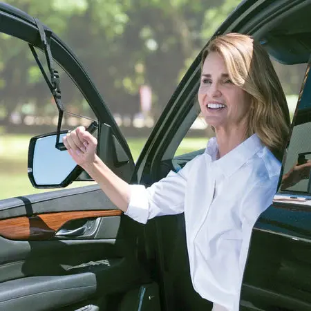 Car Caddie Window-Mount Standing Assist Strap