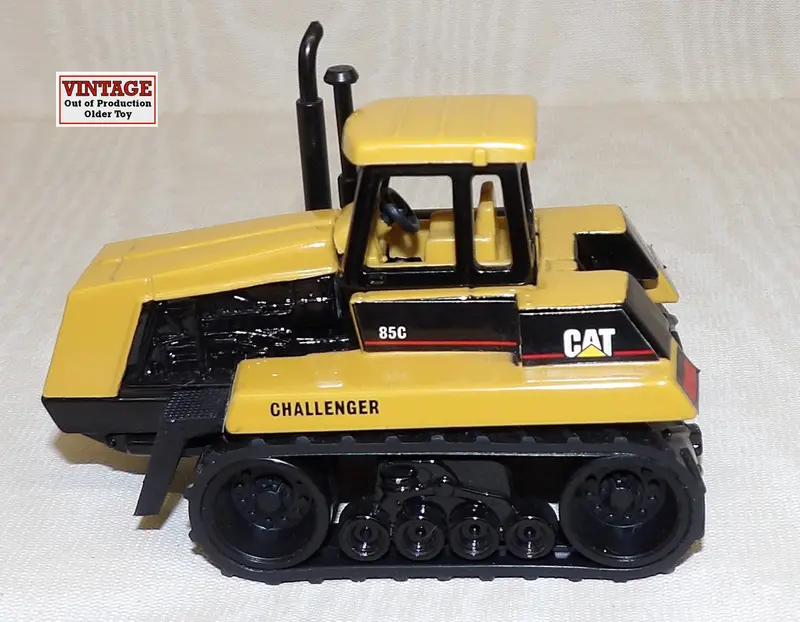 Cat Challenger 85C Tractor (1:64) – Loose Farm Toy, Sold As-Is