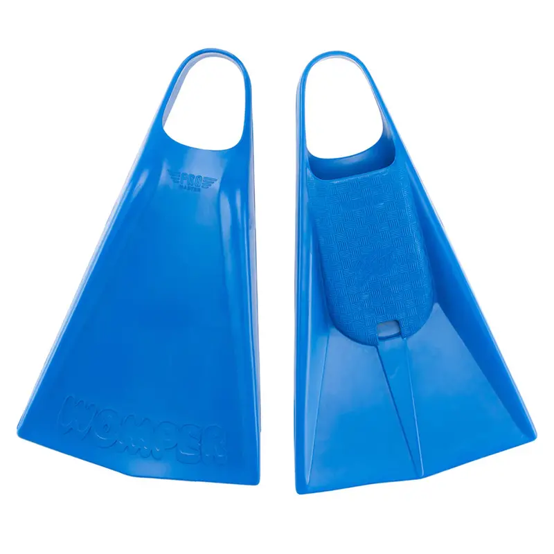 Catch Surf Womper Towel with Pro-Master Swin Fins – Blue