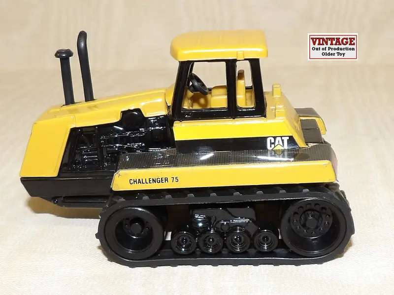 Caterpillar Challenger 75 Tractor (1:64) – Farm Series Model, No Box Specified