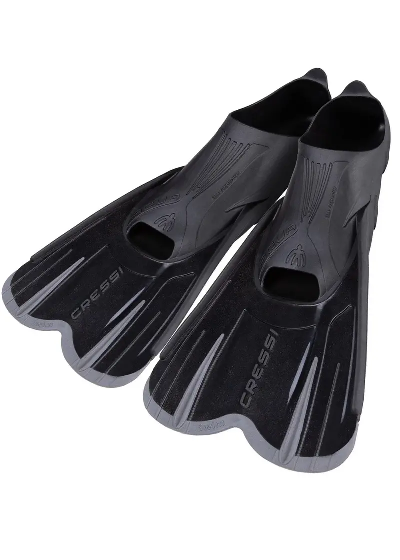 Cressi Agua Compact Short Fins for Snorkeling & Surface Swimming