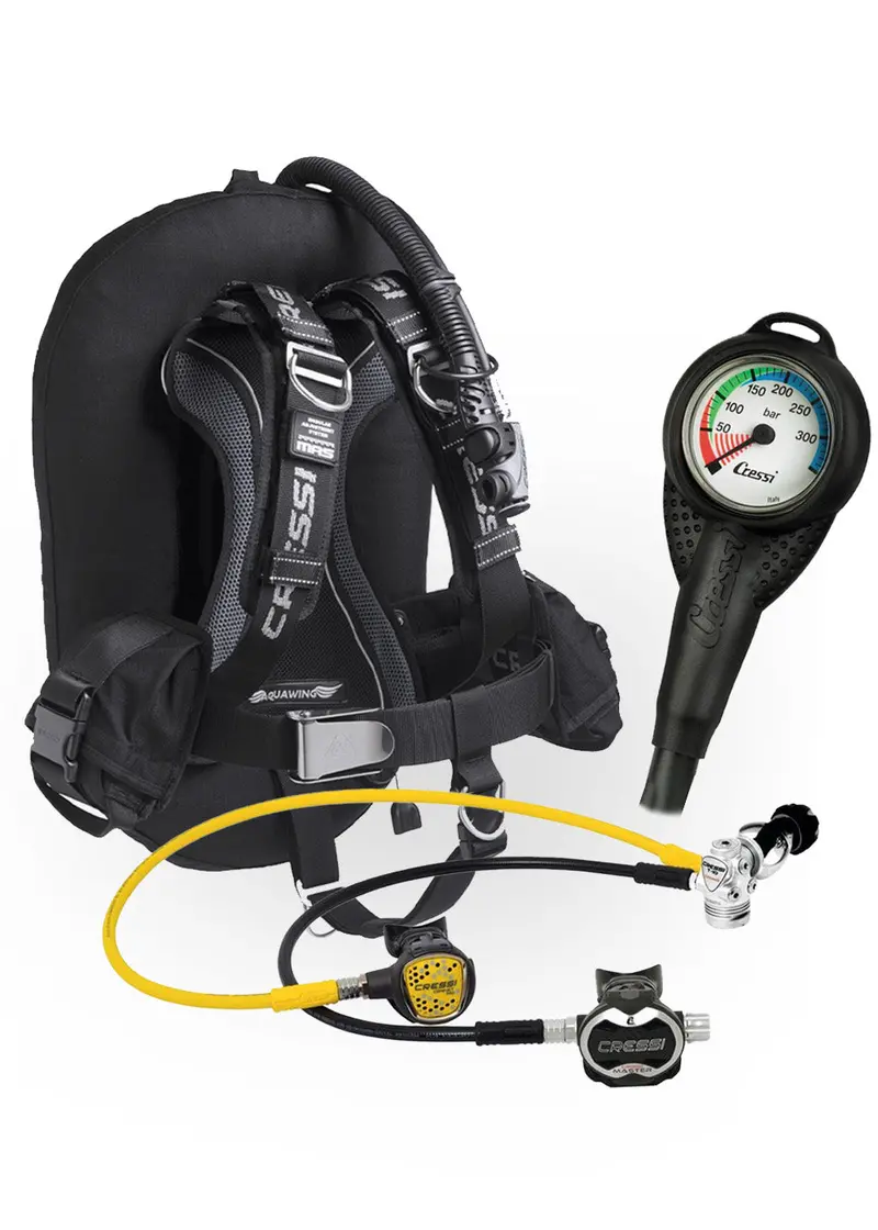 Cressi Aquawing Plus Scuba Fin Set with Carry Pack