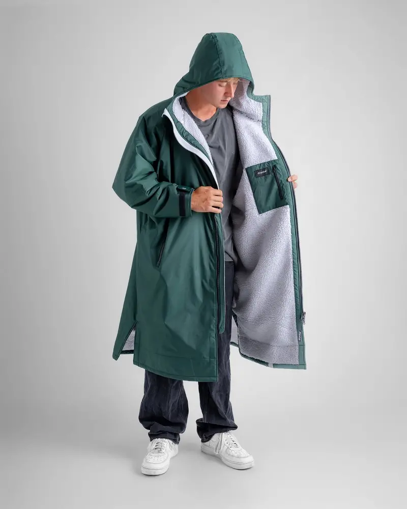 Dryrobe Advance Long-Sleeve Changing Robe – Dark Green & Grey
