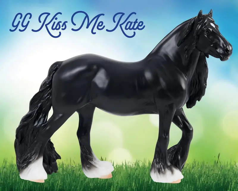 GG Kiss Me Kate Gypsy Vanner Mare – 1:9 Artisan Horse Sculpture
