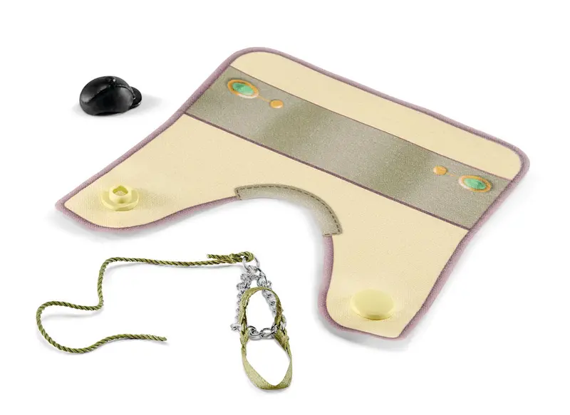 Horse Club Sarah & Mystery Set – Blanket & Halter, 1:20 Scale – #42462