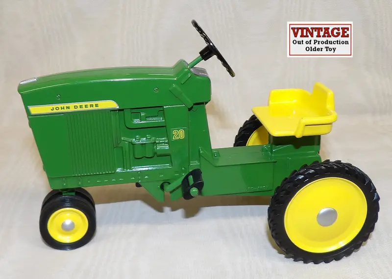 John Deere Model 20 Pedal Tractor – 1:6 Scale Vintage Replica, Unboxed