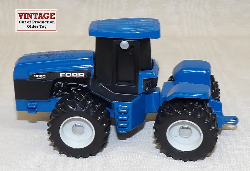 New Holland 9880 4WD Tractor (1:64) – Dual Rear Wheels, Agriland Expo ’96 Edition, Opened Package