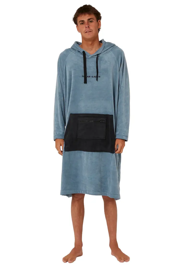 Ocean & Earth Men’s Surf Essentials Long-Sleeve Hooded Towel