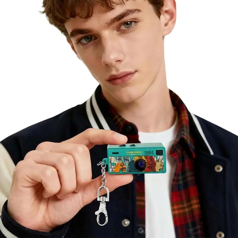 Retro-Style Thumb Camera – Compact 1984-Inspired 1080P Pocket Camera with Built-in Flash