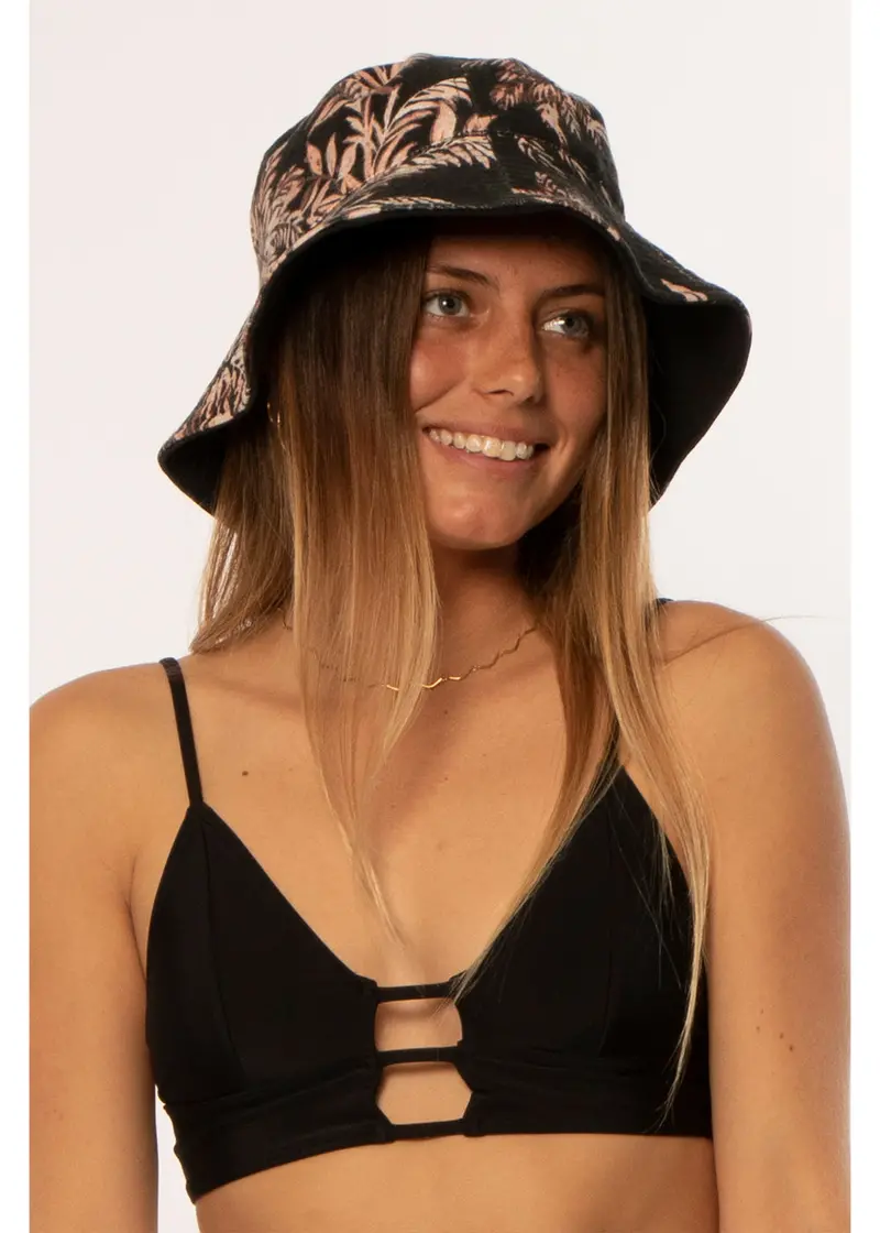 Sandstorm Textured Bucket Hat by Sisstrevolution