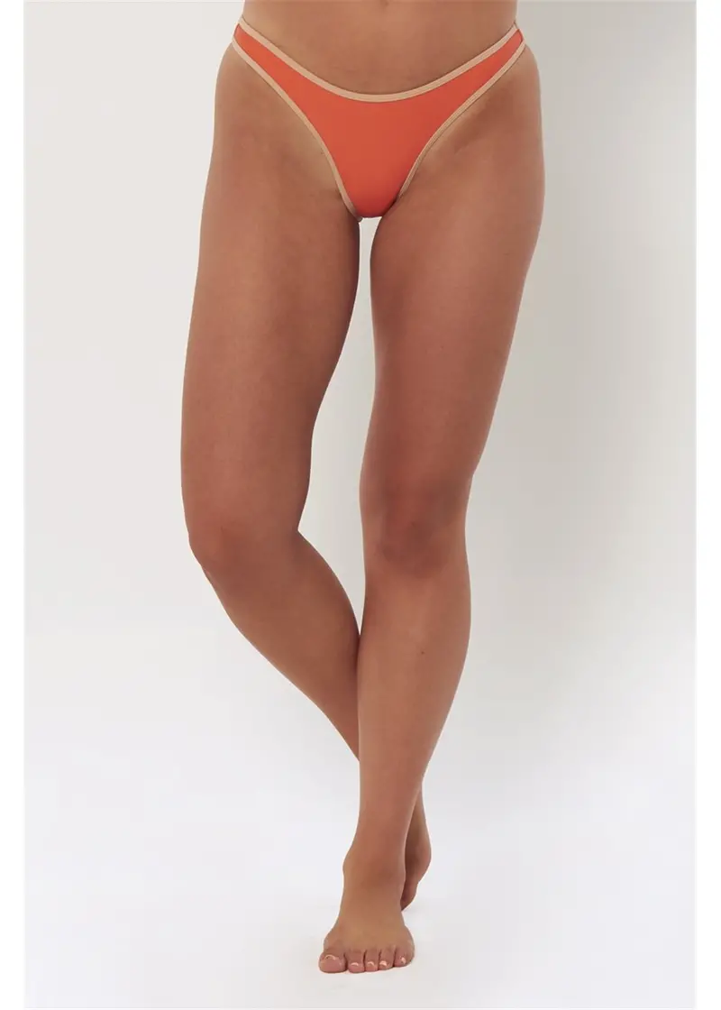 Sisstrevolution Solid Sulu Skimpy Swim Bottom