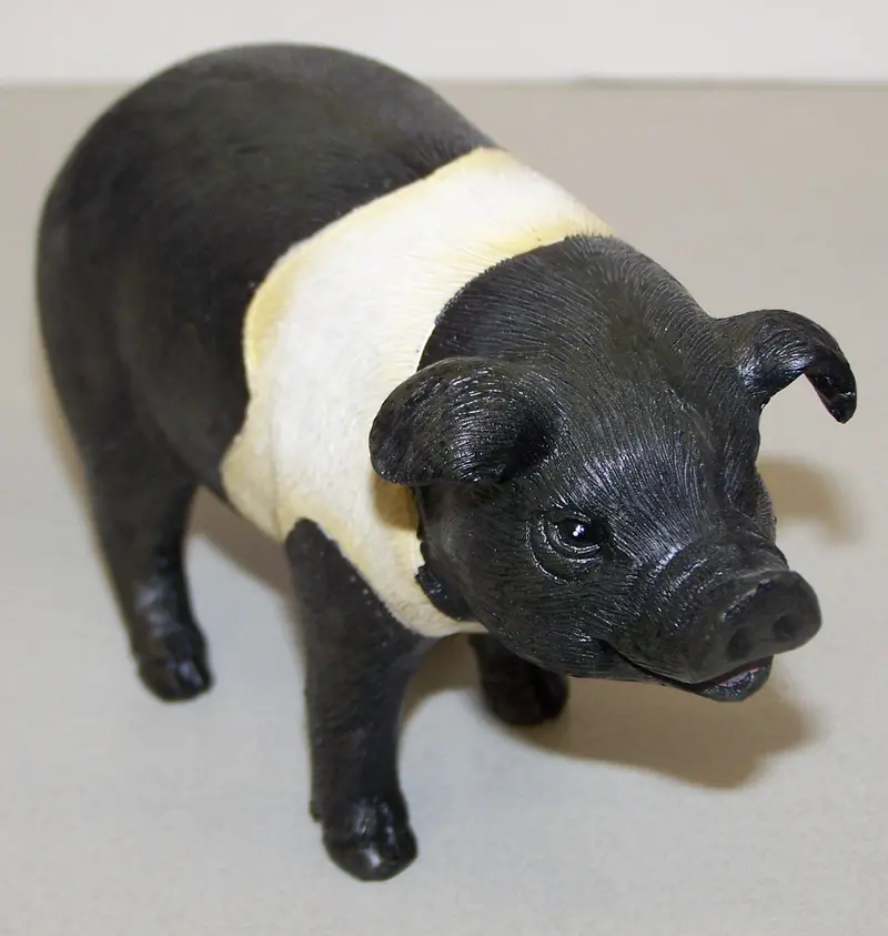 Upright Pig Resin Figure – 6-Inch Standing Porcine Sculpture